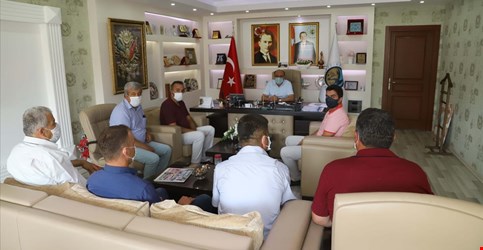 ARSA MAHALLESİ MUHTARI VE AZALARI BAKAN'IMIZI ZİYARETİ