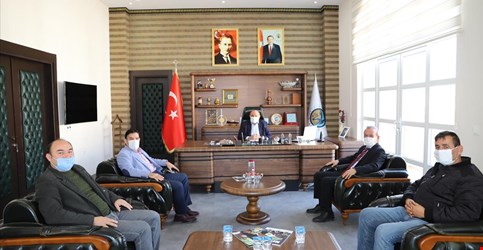 SEYDİKEMER ZİRAAT ODASI BAŞKANI MUHSİN GÜMÜŞ,ESNAF VE SANATKARLAR ODASI BAŞKANI HARUN SAĞIR,MUHTARLAR DERNEĞİ BAŞKANI VE SEYDİKEMER POSTASI ZİYARETİ