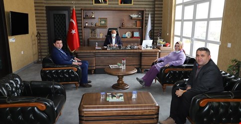 İLÇEMİZ AVUKATLARINDAN BAŞKAN'IMIZA ZİYARET.