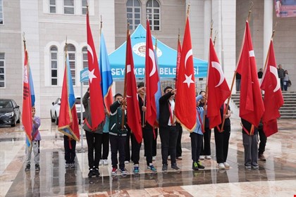 SEYDİKEMER PROTOKOLÜ ATA’NIN HUZURUNA ÇELENK SUNDU
